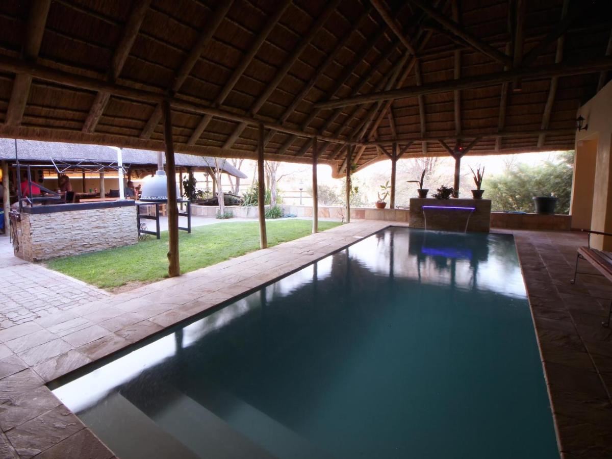 Отель Uitkyk Guest Farm Usakos Экстерьер фото