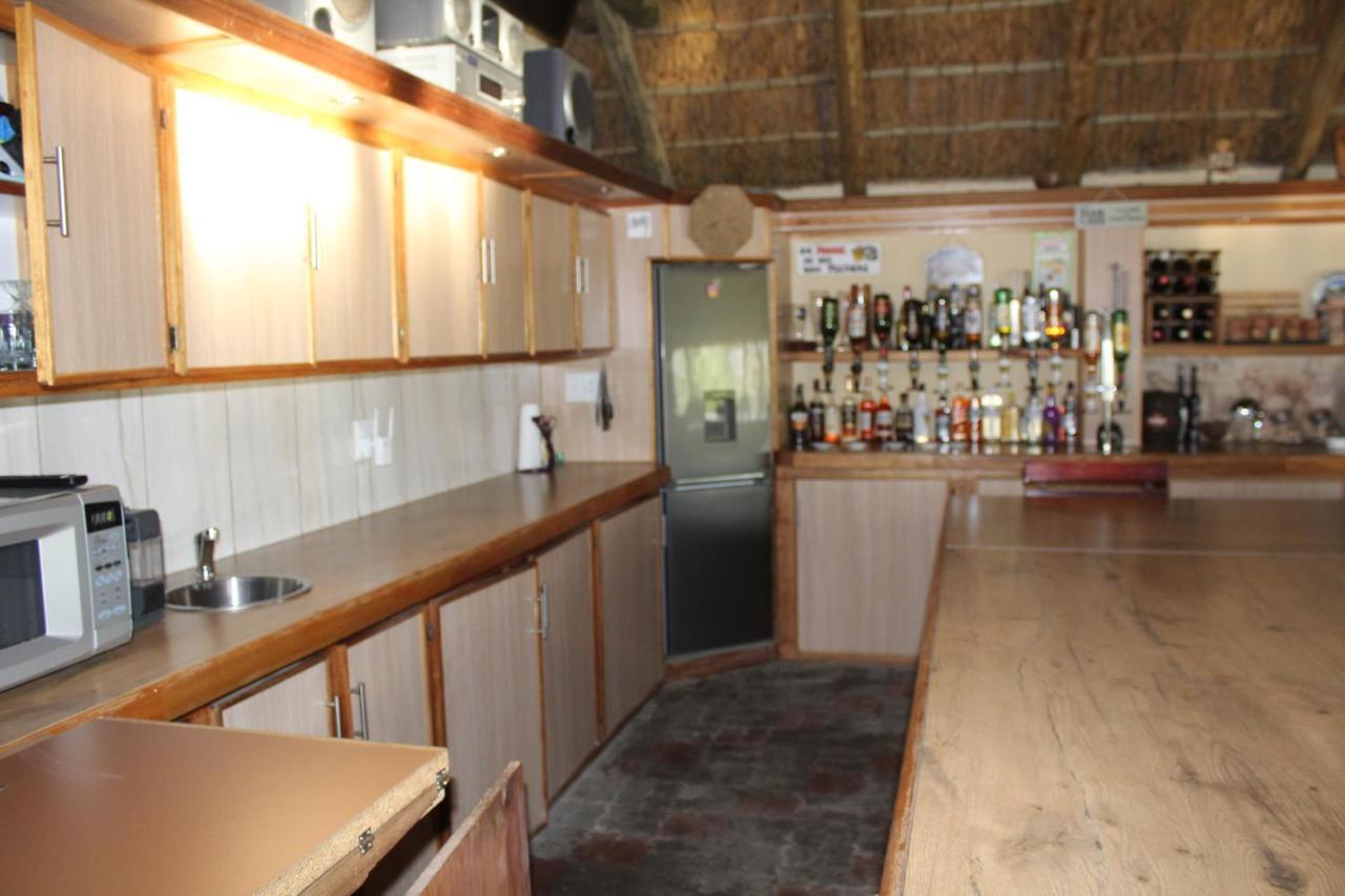 Отель Uitkyk Guest Farm Usakos Экстерьер фото