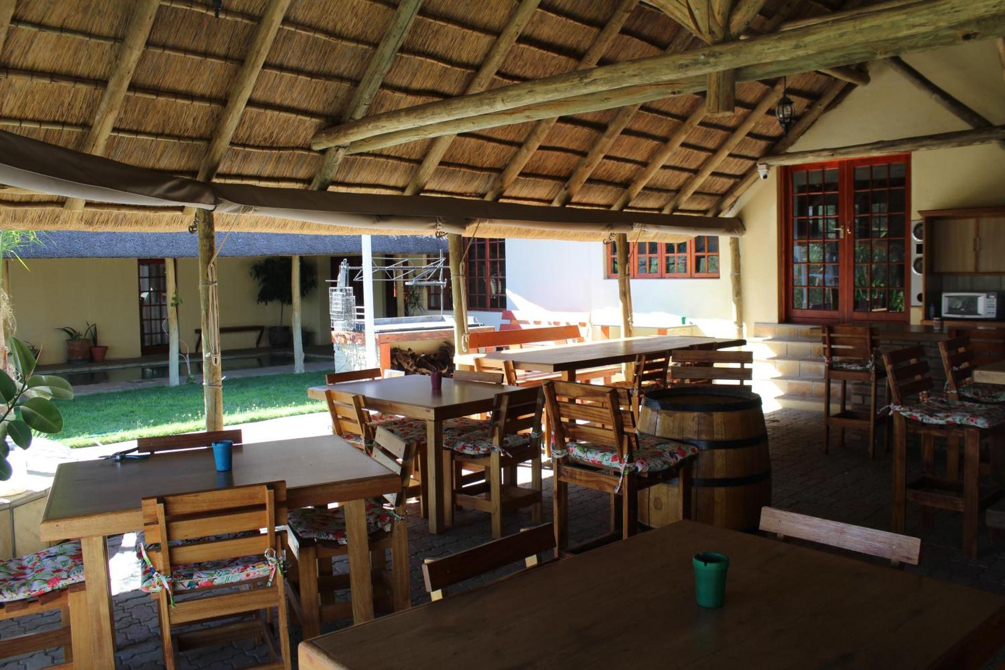 Отель Uitkyk Guest Farm Usakos Экстерьер фото