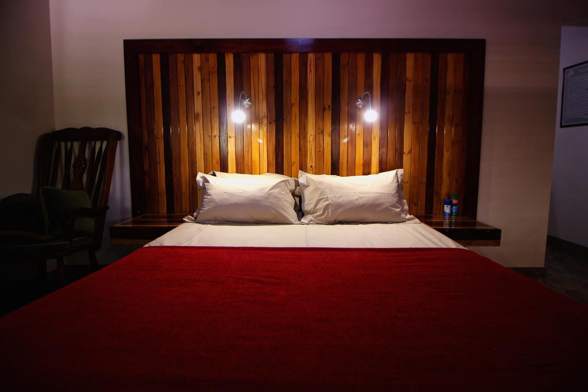 Отель Uitkyk Guest Farm Usakos Экстерьер фото